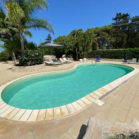 Buen Retiro - Con Piscina Vicino Lecce A 450m Dal Mare