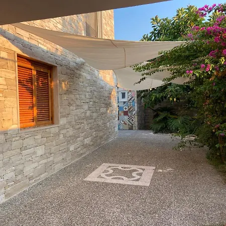 Buen Retiro - Con Piscina Vicino Lecce A 450m Dal Mare *