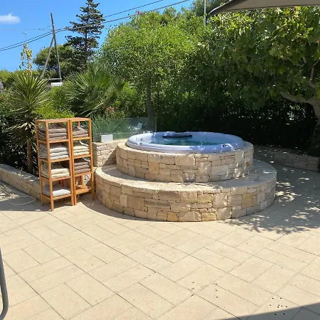 Buen Retiro - Con Piscina Vicino Lecce A 450m Dal Mare Torre Chianca